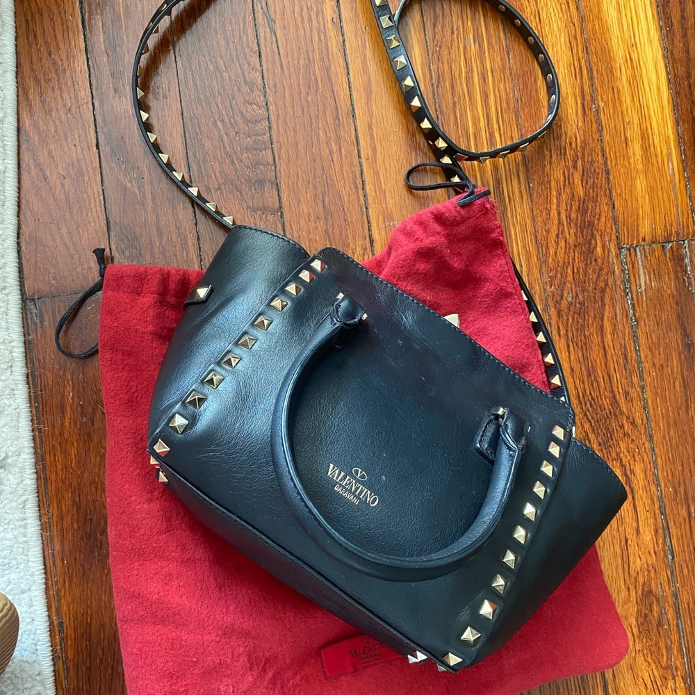 De-listing soon! Valentino rockstud mini tote bag - Picture 4 of 10